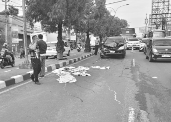 Kecelakaan maut di kawasan Jalan Laksda Adisutjipto, Sleman, Selasa (2/12/2025)