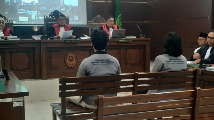 2 saksi dihadirkan dalam sidang lanjutan perkara pembakaran tenda Polda DIY di Pengadilan Negeri Sleman, Selasa (20/1/2026)