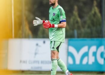 Bukan ke Persib, Maarten Paes Mau Ukir Sejarah Bersama Ajax