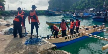 Proses pencarian hari kedua korban hilang di Bukit Grendan, Jepitu, Gunungkidul, DIY, Minggu (11/1/2026). (SAR Yogyakarta)