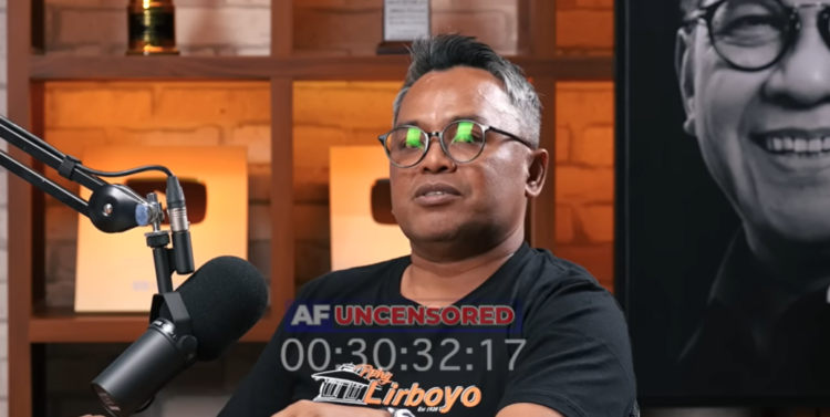 Islah Bahrawi beberkan sejumlah informasi yang didapat langsung dari Gus Yaqut terkait kasus korupsi kuota haji. Di antaranya terkait peran Jokowi