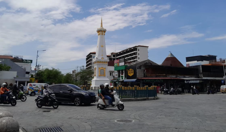 kawasan Tugu Jogja yang merupakan satu di antara ikon Kota Yogyakarta
