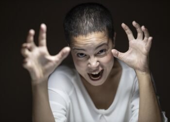 ilustrasi burnout yang mengakibatkan stres, depresi hingga GERD