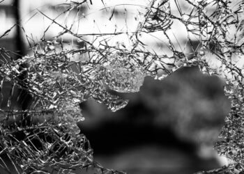 Ilustrasi pelemparan bus Persela Lamongan usai menghadapi PSS Sleman di Stadion Maguwoharjo beberapa waktu lalu