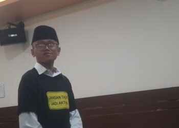 Perdana Arie, terdakwa kasus pembakaran tenda Mapolda DIY saat batal mengikuti persidangan dalam agenda pembacaan tuntutan, Selasa (3/2/2026).