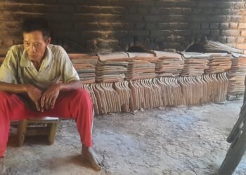 Sunardi (62) pengrajin genteng Sokka di Godean Sleman