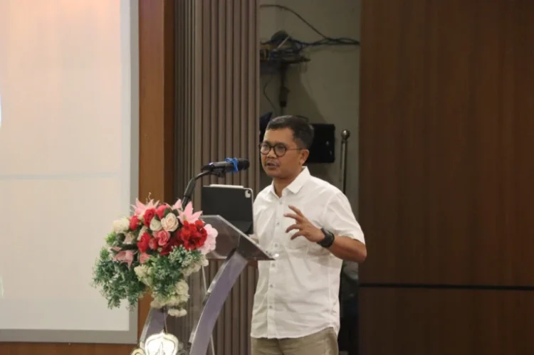 Sosiolog UGM, Arie Sujito