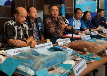 BNNP DIY menggelar konferensi pers penggagalan peredaran 93 ribu pil koplo berlogo "Y" di Kabupaten Sleman