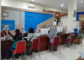 Sejumlah warga Kota Yogyakarta datang ke MPP untuk mengurus reaktivasi kepesertaan BPJS PBI, Jumat (6/2/2026).