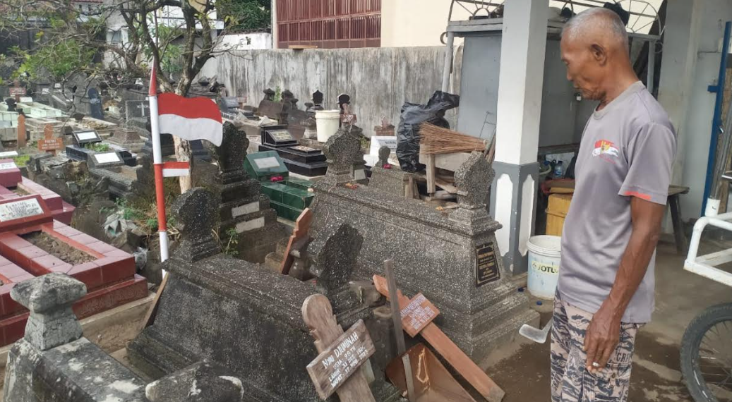 Suasana Makam Sasonoloyo Blunyahrejo di Kemantren Tegalrejo, Kota Yogyakarta, yang sudah penuh, Kamis (12/2/2026).