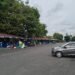 Suasana TKP Senopati di Jalan Panembahan Senopati, Kota Yogyakarta, tampak lenggang setelah Pemkot Yogyakarta resmi memberlakukan uji coba larangan bus pariwisata parkir di tempat itu, pada Minggu (15/3/2026).