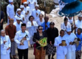 Bupati Gunungkidul Endah Subekti Kuntariningsih turut mengikuti prosesi Melasti di Pantai Ngobaran, Gunungkidul, Selasa (3/3/2026)