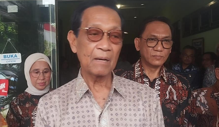 Gubernur DIY Sri Sultan Hamengku Buwono X turut prihatin atas gugurnya prajurit TNI asal Kulon Progo Praka Farizal Rhomadhon saat mengemban misi perdamaian di Lebanon akibat serangan Israel, Selasa (31/3/2026)