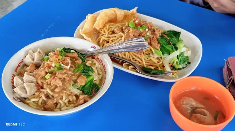 Mie ayam Pak Sarju, satu di antara rekomendasi kuliner mie ayam di Yogyakarta
