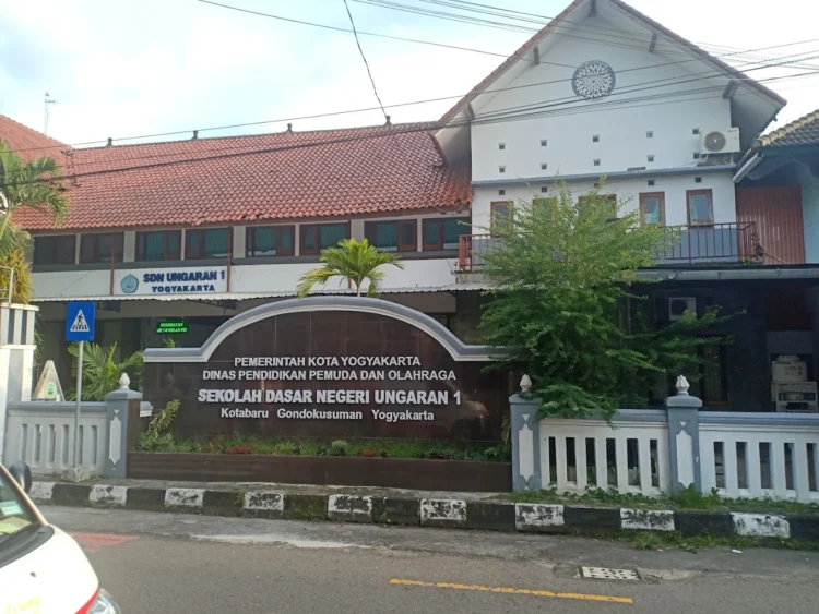 SD Ungaran 1 tampak depan. SD tersebut merupakan satu di antara SD negeri terbaik di Kota Yogyakarta berdasar TPM TKA–TKAD 2026