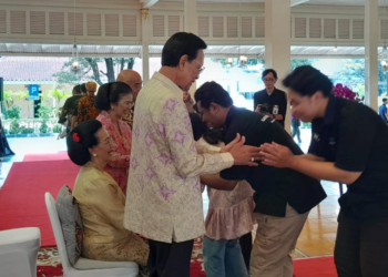 Pemda DIY menggelar kegiatan open house atau silahturahmi masyarakat dengan Gubernur DIY, Sri Sultan Hamengku Buwono X, dan Wakil Gubernur DIY, KGPAA Paku Alam X, di Bangsal Kepatihan, Senin (30/3/2026).