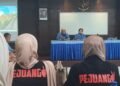 Mediasi tripartit sengketa pesangon PT Mataram Tunghal Garment (MTG) di Dinas Tenaga Kerja (Disnaker) Sleman, Jumat (17/4/2026). (Hadid Pangestu)