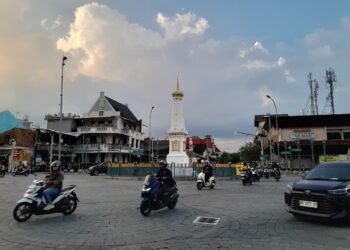 Suasana kawasan Tugu Pal Putih, ikon Kota Yogyakarta, Jumat (17/4/2026).