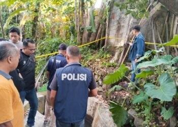 Suasana olah Tempat Kejadian Perkara di lokasi pemuan mayat di saluran irigasi wilayah Harjobinangun, Pakem, Sleman, DIY, Senin pagi (20/4/2026). (Polresta Sleman)