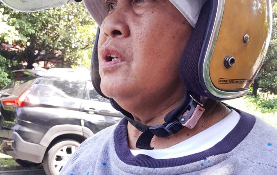 Sri (53), warga Kotagede mengaku sangat kesal ketika mengetahui cerita cucunya dikunci di kamar mandi saat dititipkan di daycare Little Aresha, Kemantren Umbulharjo, Kota Yogyakarta, Sabtu (25/4/2026).