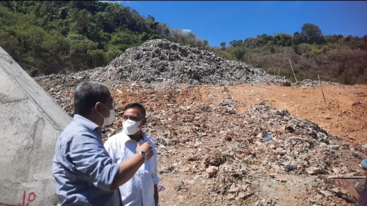 Kondisi Tempat Pembuangan Akhir (TPA) Piyungan, Bantul saat beberapa waktu lalu ditinjau sejumlah anggota DPRD DIY