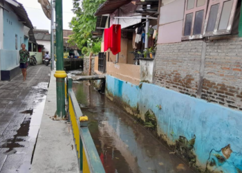 Suasana Kali Belik di Kampung Iromejan, Kelurahan Klitren, Kemantren Gondokusuman, Kota Yogyakarta, pada Jumat (10/4/2026).