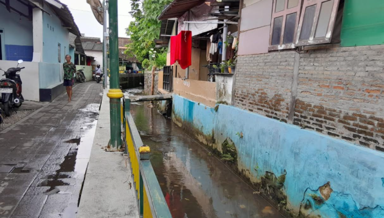 Suasana Kali Belik di Kampung Iromejan, Kelurahan Klitren, Kemantren Gondokusuman, Kota Yogyakarta, pada Jumat (10/4/2026).