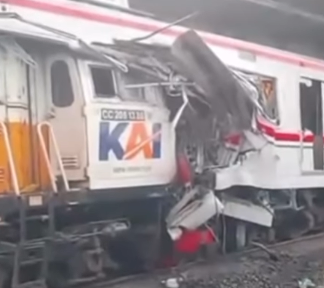 Kecelakaan kereta api Argo Bromo Anggrek yang menghantam KRL di Stasiun Bekasi berdampak pada sejumlah perjalanan kereta api termasuk dari wilayah Daop 6 Yogyakarta, Selasa (28/4/2026)