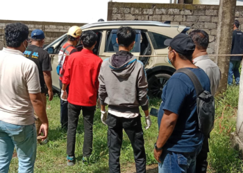 penemuan mayat yang tergeletak di dalam mobil HRV yang terparkir lama di Balai Padukuhan Tiyasan, Condongcatur, Depok, Sleman, Minggu (12/4/2026). (Polresta Sleman)