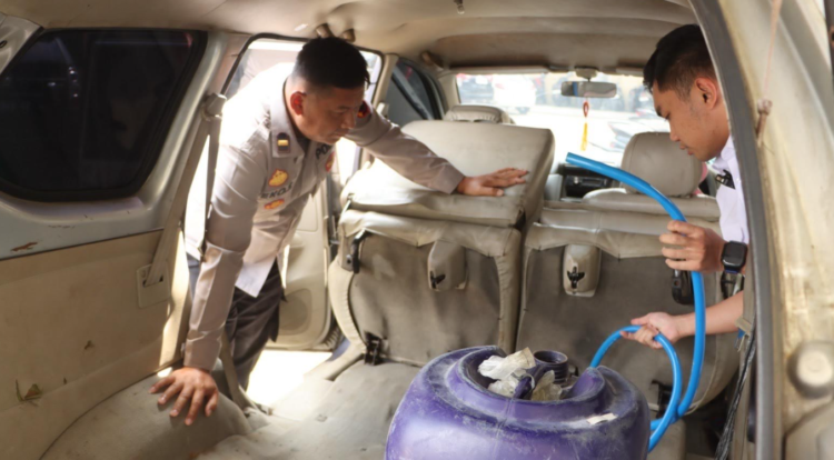 Polres Wonosobo mengungkap praktik penyalahgunaan BBM dengan cara memodifikasi kendaraan hingga pakai barcode berbeda