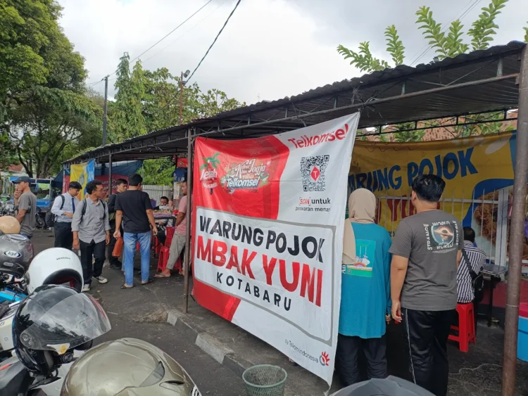 Warung Pojok Mbak Yuni, satu di antara kuliner menarik untuk dicicipi di kawasan Kotabaru