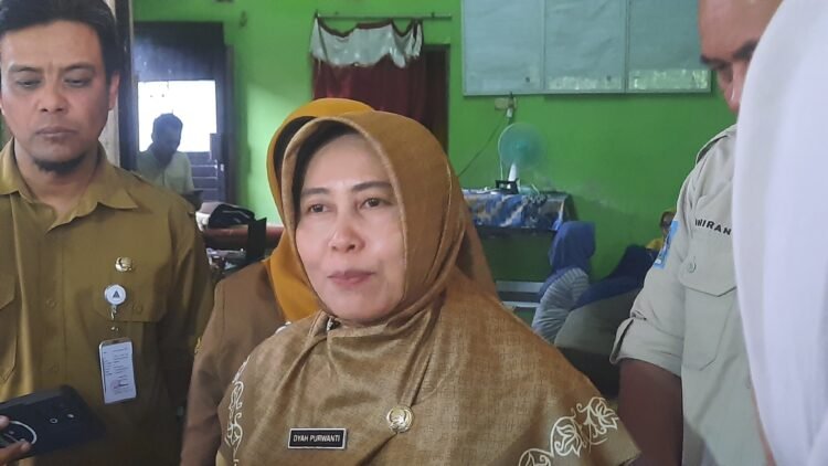 Panewu Mlati Dyah Purwanti saat diwawancarai terkait keracunan di Padukuhan Toragan, Senin (4/5/2026).