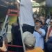 Wali Kota Yogyakarta, Hasto Wadoyo saat rumah warga Purwonikanti, Pakualaman Yogyakarta, Minggu (10/5/2026).