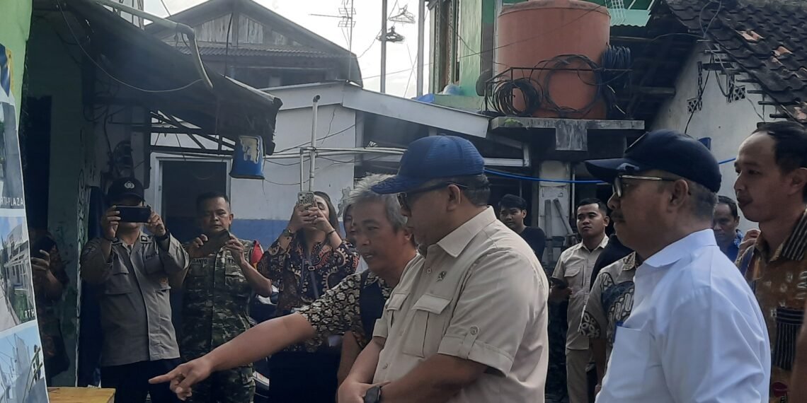 Wakil Menteri Perumahan dan Kawasan Permukiman (PKP) RI Fahri Hamzah melakukan pemantaun Kampung Lampion, Kotabaru, Kota Yogyakarta, DIY, Jumat (29/5/2026).