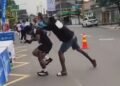 Tangkapan layar aksi pemukulan orang tak dikenal kepada seorang peserta event lari di Kota Yogyakarta, pada Minggu (3/5/2026).