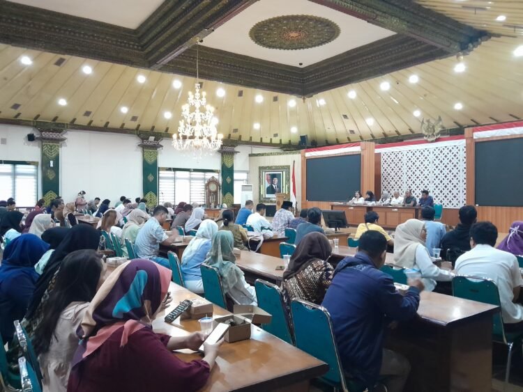 Pemerintah Kota Yogyakarta mengumpulkan para orang tua anak korban kekerasan Daycare Little Aresha untuk diberikan pendampingan hukum, Rabu (6/5/2026).