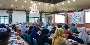 Suasana gelaran Psikoedukasi yang digelar Pemkot Yogyakarta untuk para orang tua korban daycare Little Aresha di Ruang Bima Balai Kota Yogyakarta, Minggu (10/5/2026).