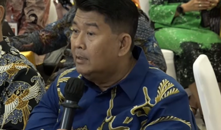 Bupati Kulon Progo Agung Setyawan memaparkan kendala yang dihadapi di wilayahnya dalam Rakordal bersama Pemda DIY, Kamis (30/4/2026)