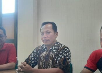 Kepala Damkarmat Kota Yogyakarta, Taokhid, saat jumpa pers di Dinas Komunikasi Informatika dan Persandian (Diskominfosan) Kota Yogyakarta, Jumat (19/6/2026).