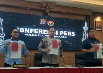 Jumpa pers kasus penyalahgunaan izin Tanah Kas Desa oleh mantan Lurah Condongcatur Reno Candra Sangaji di Mapolda DIY, Selasa (30/6/2026).
