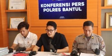 Jumpa pers kasus korupsi penyaluran Kredit Usaha Rakyat (KUR) di BRI Sanden, Kamis (25/6/2026). (POLRES Bantul)