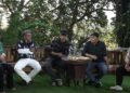Kepala Bagian Hukum Setda Sleman Hendra Adi Riyanto berdiskusi bersama Sekretaris Komisi C DPRD Sleman Untung Basuki Rachmad dalam acara SEMEJA