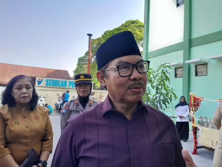 Wali Kota Yogyakarta, Hasto Wardoyo, ditemui di SMPN 10 Yogyakarta, Senin (13/7/2026).