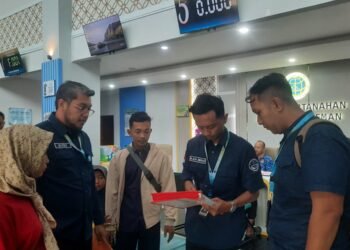 Kuasa Hukum ahli waris almarhum Komaridin mendatangi Kantor Pertanahan ATR/BPN Sleman untuk meminta salinan warkah, Jumat (17/8/2026).