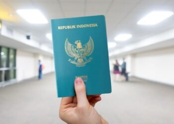 Ilustrasi paspor Indonesia.