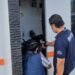 Penemuan jenazah seorang Satpam berinisial AS (48) dalam kondisi tergeletak yang diduga akibat serangan jantung di Perumahan Sonosewu, Ngestiharjo, Kasihan, Bantul, DIY, Kamis (2/7/2026). (Polres Bantul)