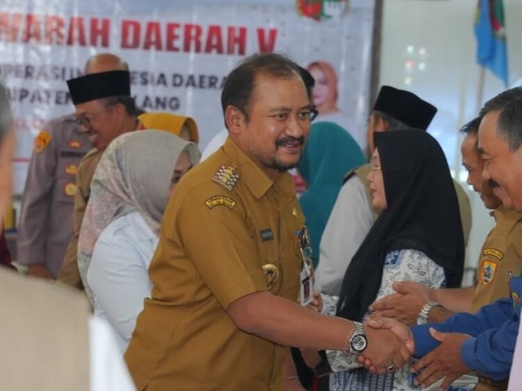 Bupati Pemalang, Anom Widiyantoro.
