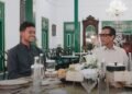 Pebalap muda Indonesia, Veda Ega Pratama (kiri), saat sowan ke Sultan Hamengku Buwono X di Keraton Kilen, Minggu (19/7/2026).