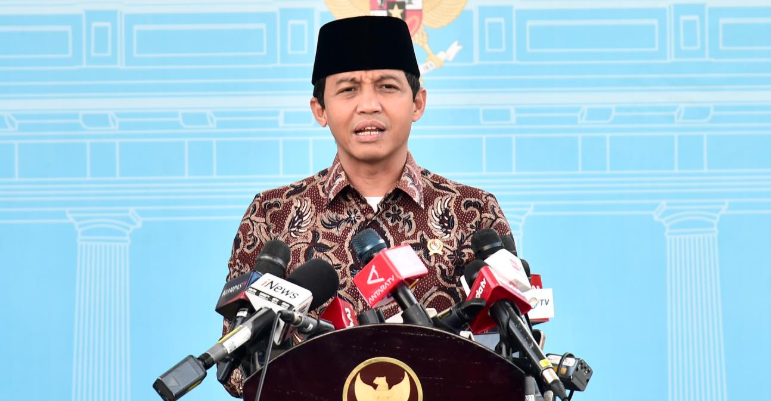 Menteri Kehutanan Raja Juli Antoni