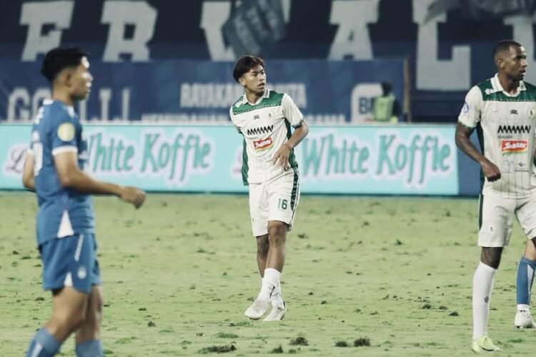 Achmad Zidan Arrosyid menjadi salah satu dari 10 pemain muda yang diproyeksikan memperkuat PSS Sleman di Super League 2026/2027.